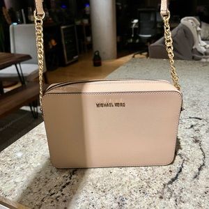 BRAND NEW Michael Kors Crossbody Purse